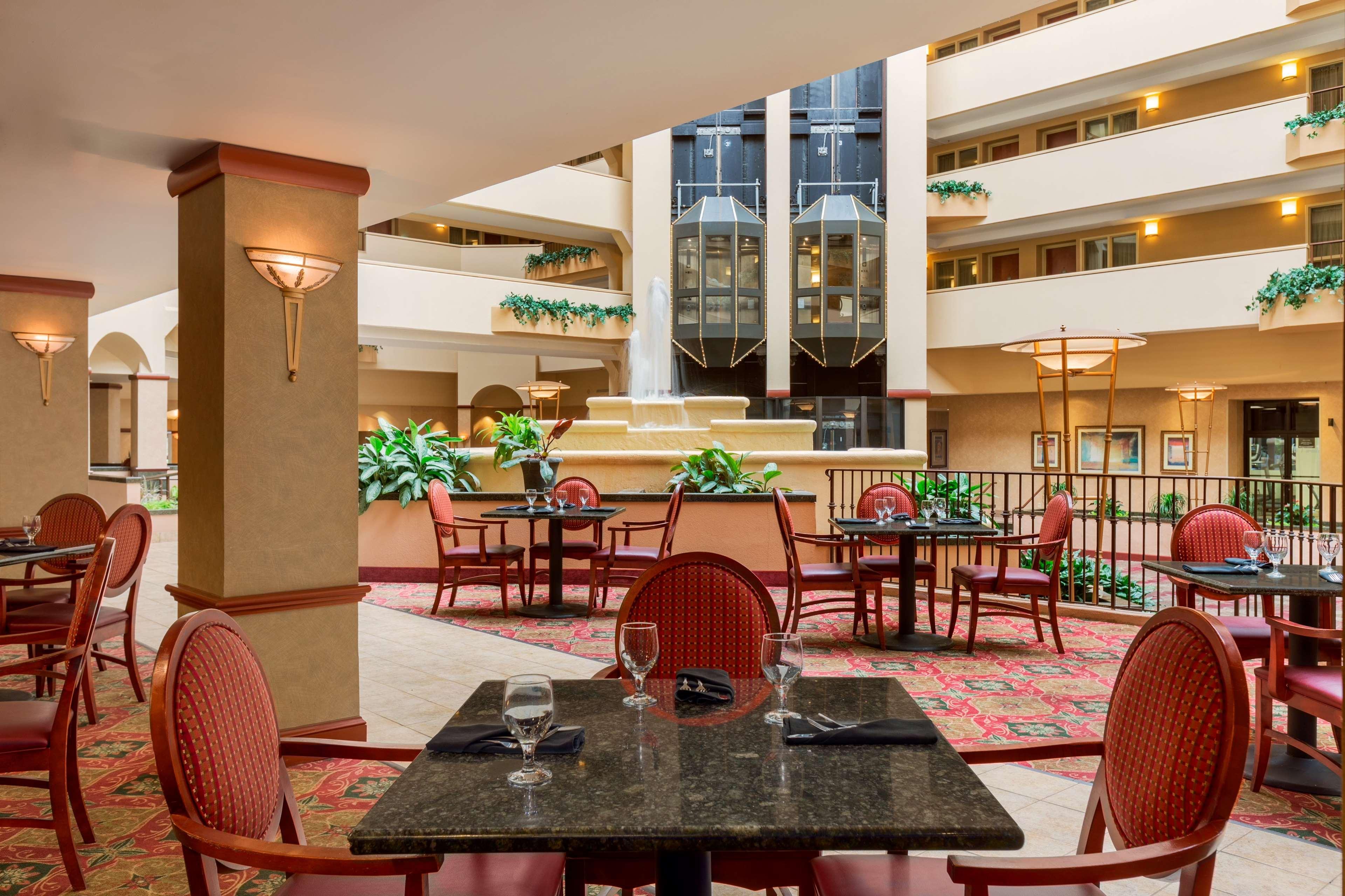 Embassy Suites By Hilton Columbia Greystone Extérieur photo