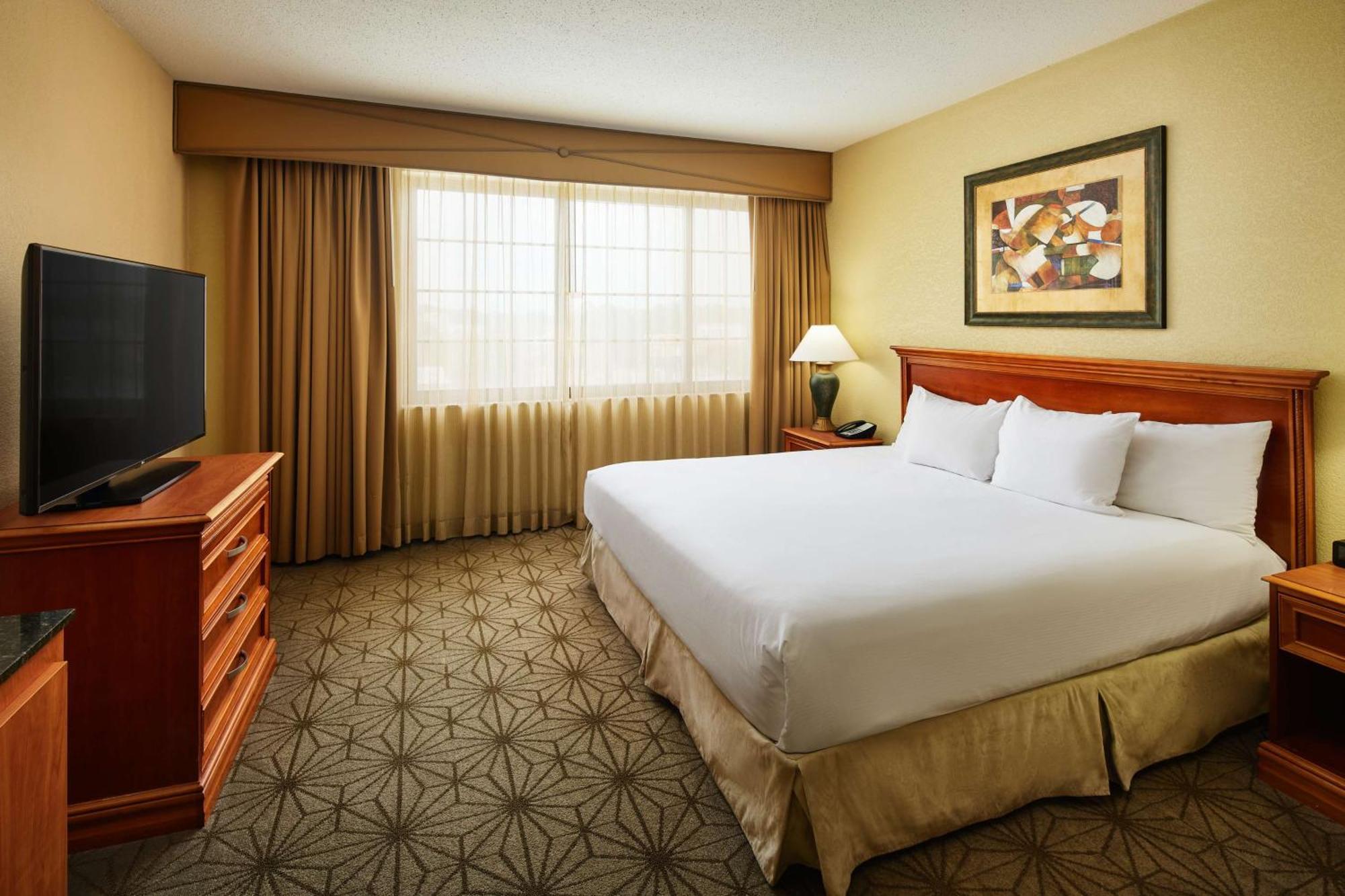 Embassy Suites By Hilton Columbia Greystone Extérieur photo